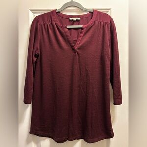 41 Hawthorn Deep Red Top